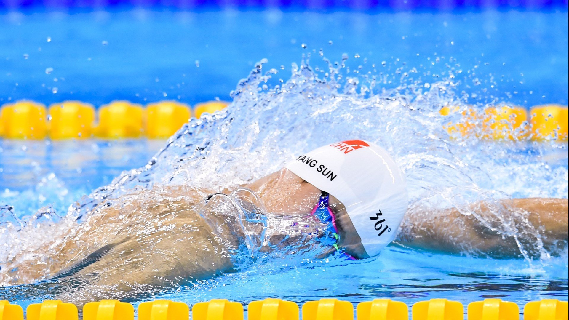 全运会四强战对决在即！热刺演练定位球，国际米兰密集防守应对