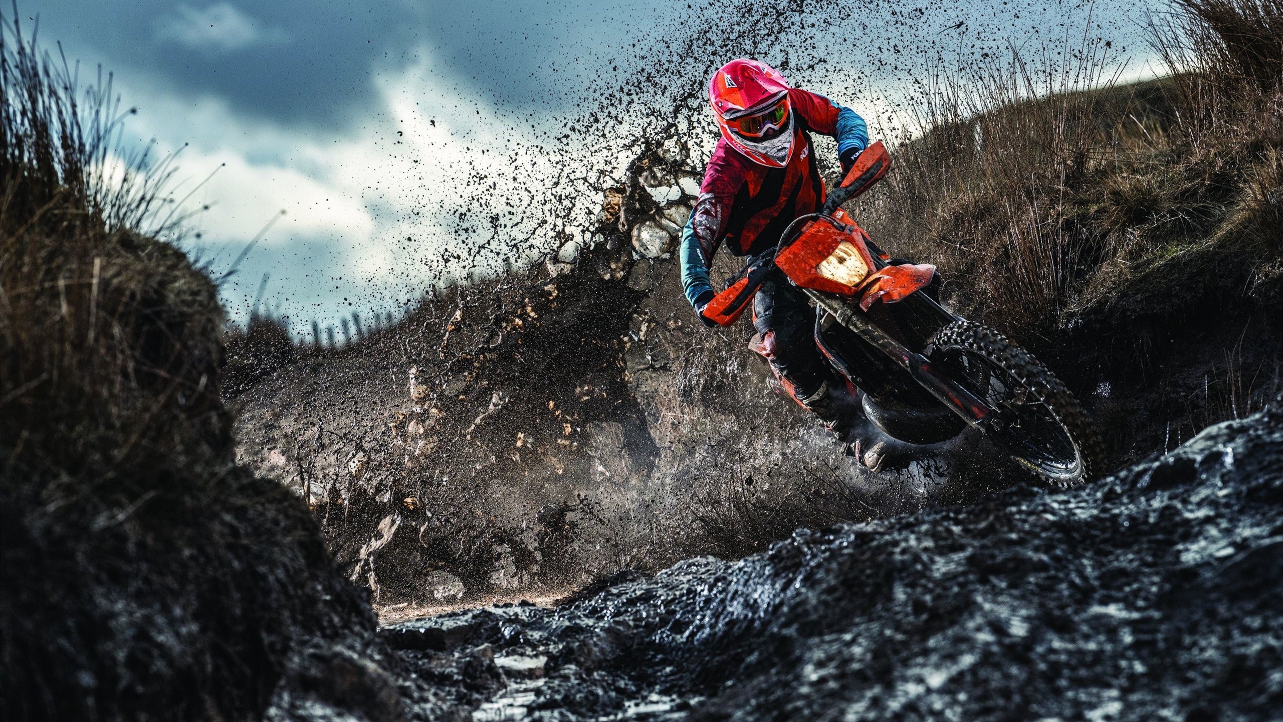 阿扎伦卡连续七场比赛得分超过大胜，中国队挑战极限！